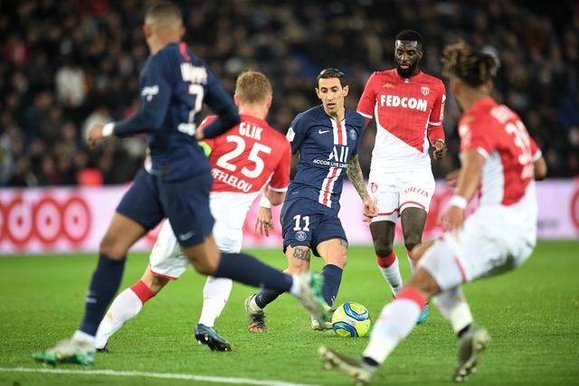 剑南春｜曼联客场2-2伯恩利遭三连平，谢什科双响，海文乌龙