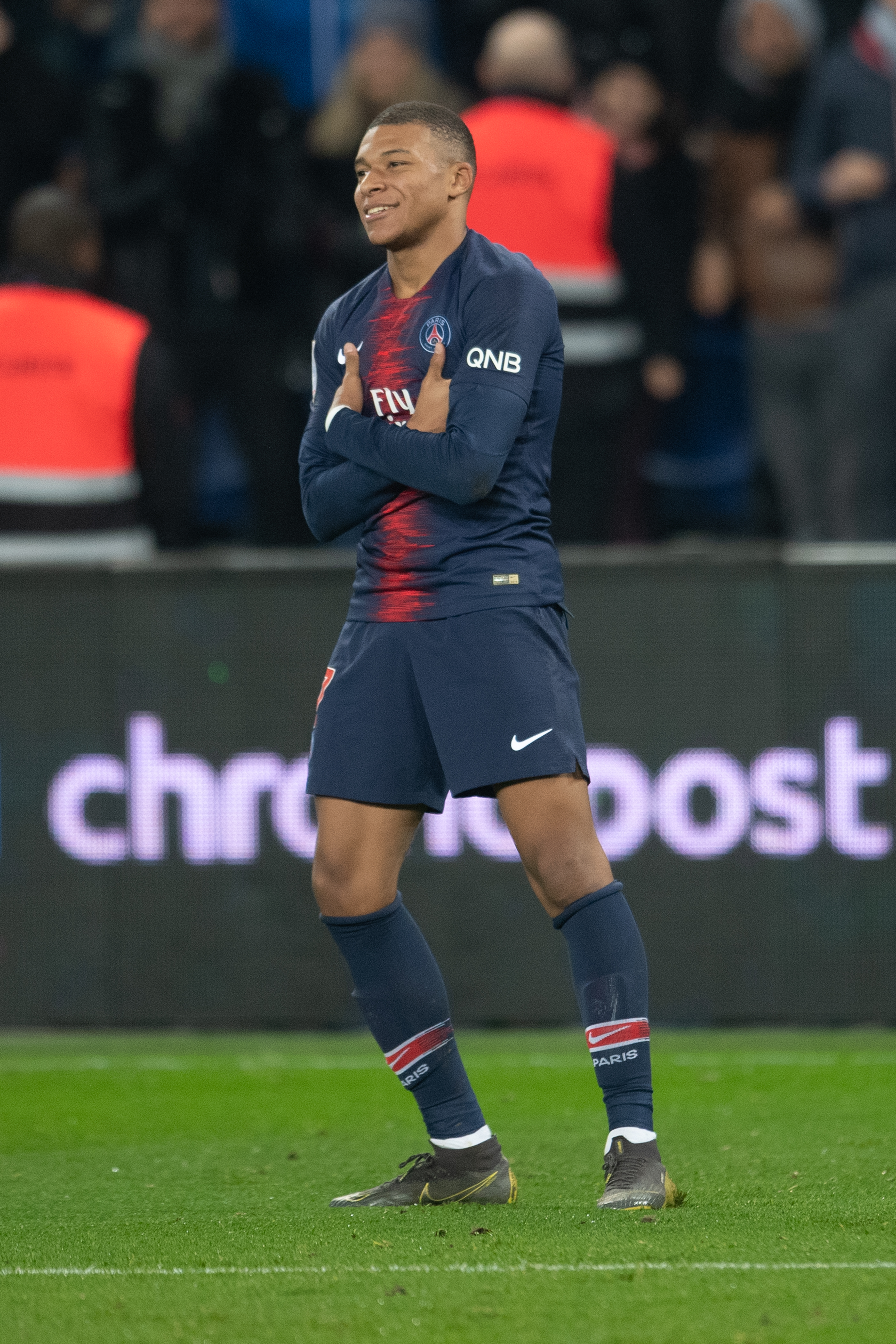 [中超]武汉三镇门将出击犯规 被红牌罚下