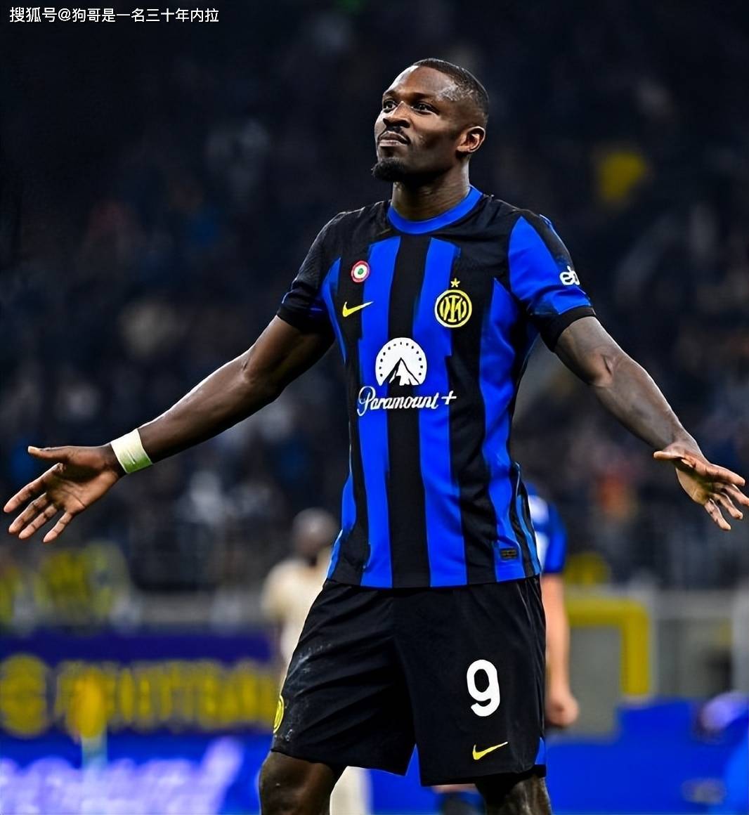 海港半路换人拿下三连冠，北京国安中途换帅