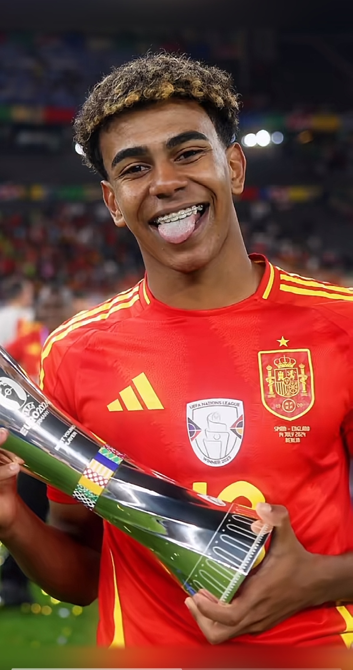 [图]西亚卡姆准绝杀 步行者险胜凯尔特人迎三连胜