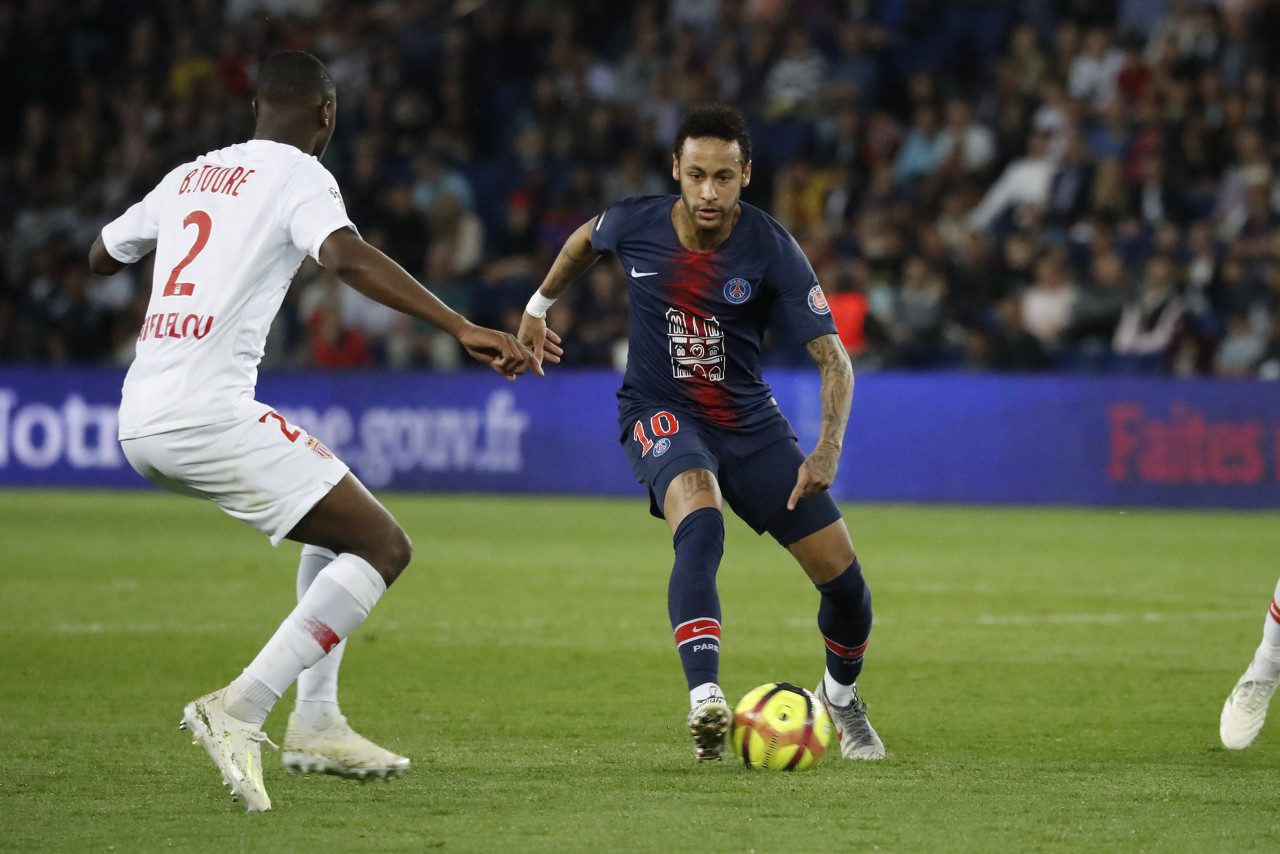 RLCS 2024巅峰之战圆满收官，BLACKLYTE逐夜构建电竞生态